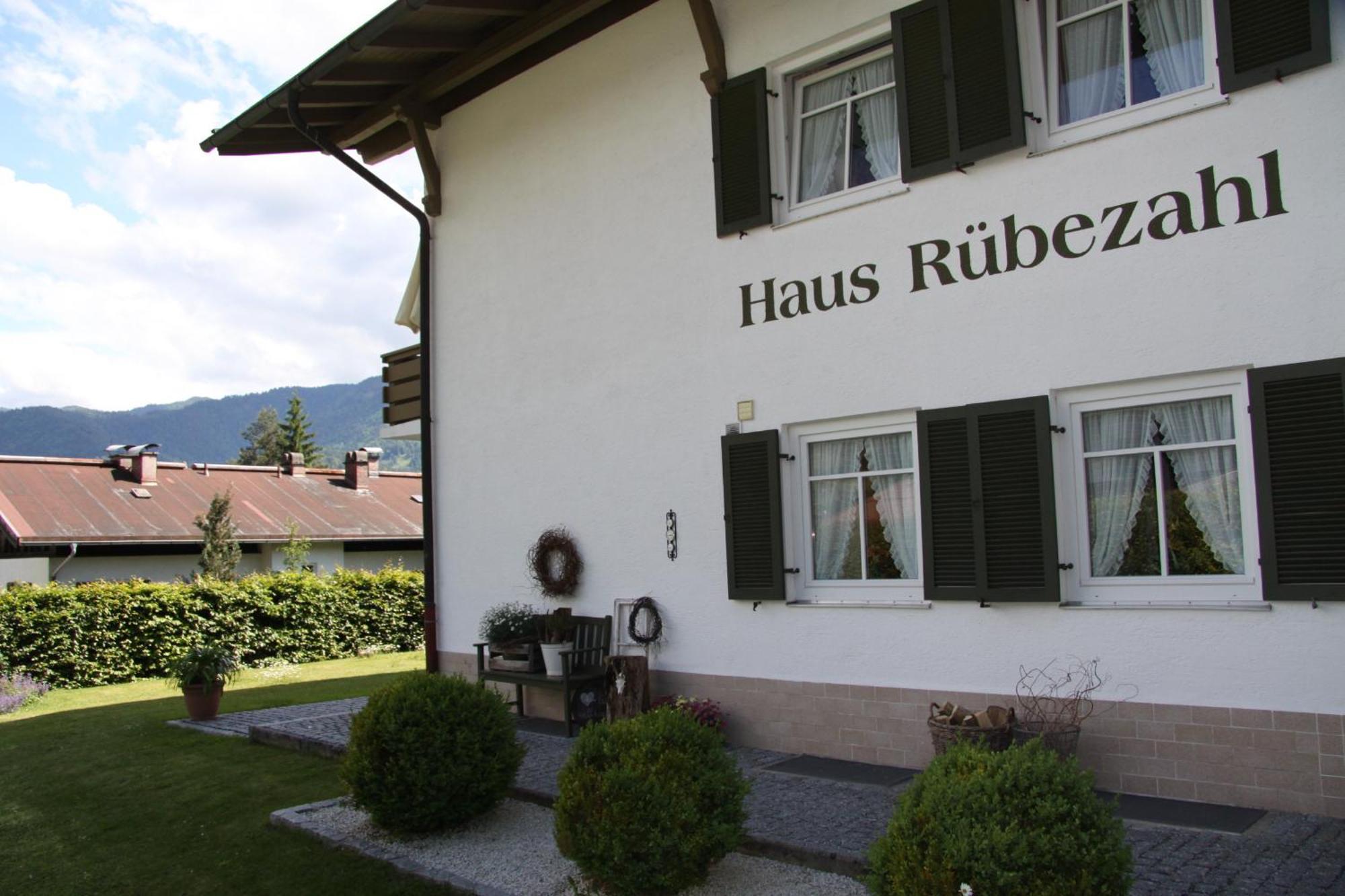 Hotel Haus Ruebezahl Reit im Winkl Exterior foto