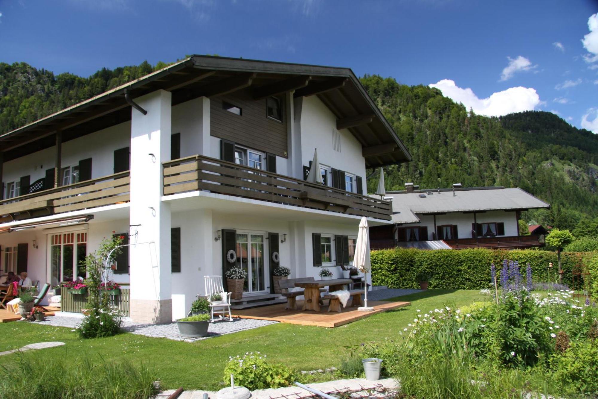 Hotel Haus Ruebezahl Reit im Winkl Exterior foto