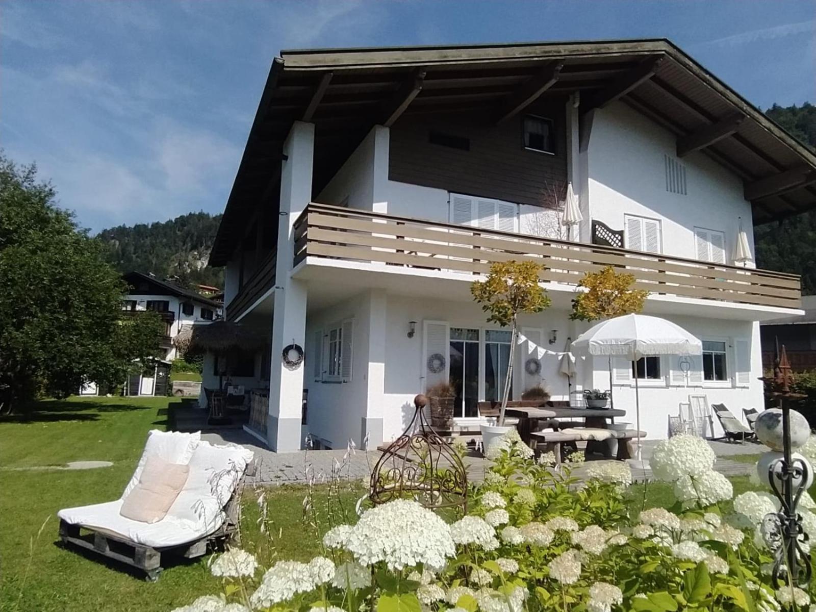 Hotel Haus Ruebezahl Reit im Winkl Exterior foto